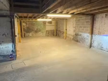 grand garage à louer