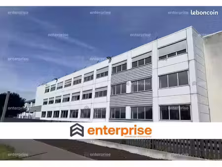 local d'activité 800 m²