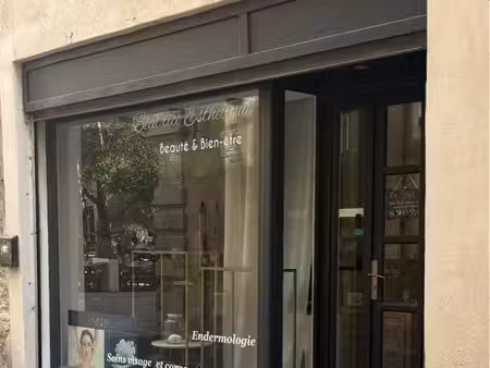 local commercial avignon intra muros