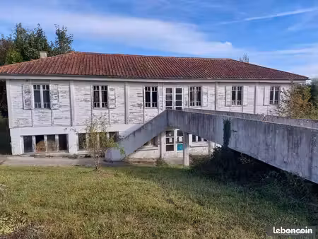 local 126 m² longpré-les-corps-saints