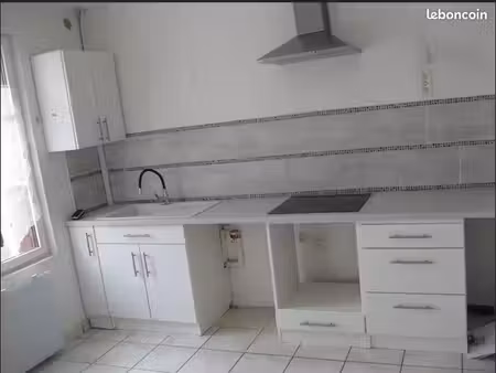 maison 78m2 et cours 25m2