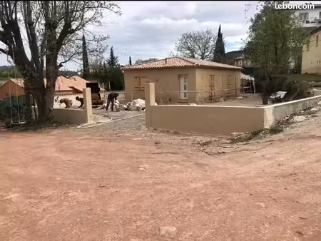 à vendre trois pièces de 90 m² concession  2022 surface de terrain  700 m²