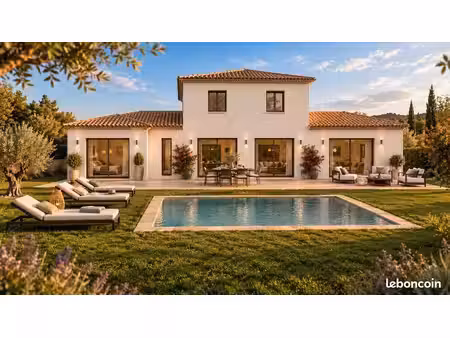 terrain 1 350 m² callian