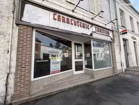 local commercial 65 m² guise