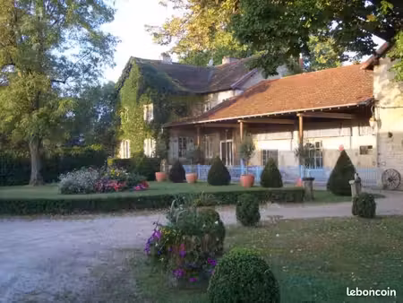 domaine d'exception & prestige 3 7 ha - demeure de maître  étang & dépendances - polliat /