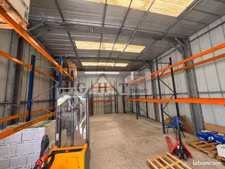 local industriel 550 m²