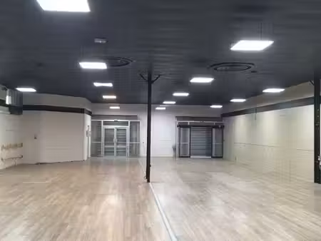local commercial 500 m² panazol
