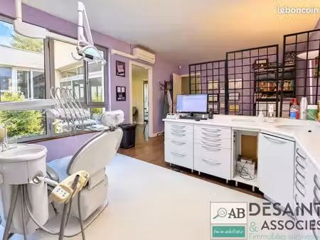 local 94 m²