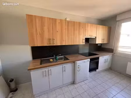 t4 avec 3 chambres