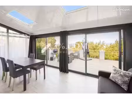 studio 3 pièces 68 m²
