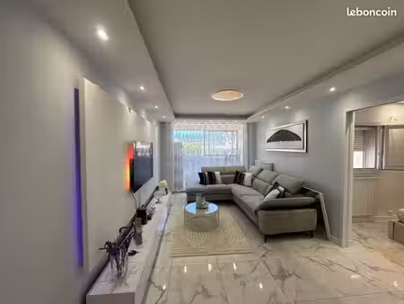 ? à vendre – toulon la rode – superbe t4 de 85 m² entièrement rénové – 3 chambres – parkin