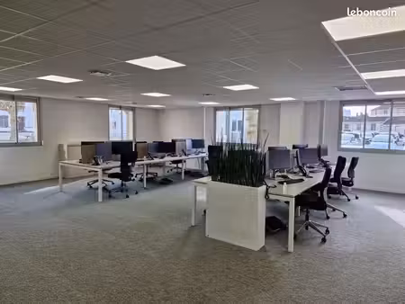 bureaux 1 003 m²