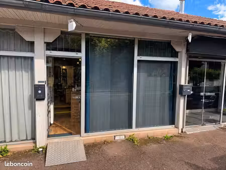 local commercial – centre-bourg le palais-sur-vienne
