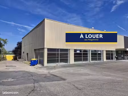 local commercial 675 m²