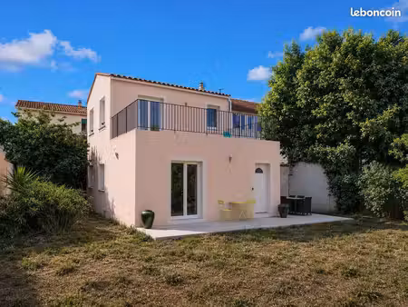 maison récente (2023) à carnoules – 3 chambres – terrain de 360 m²