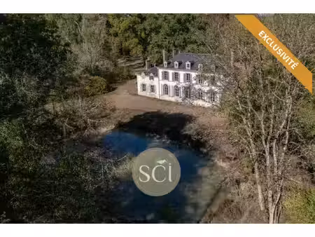 maison de luxe à vendre à viglain