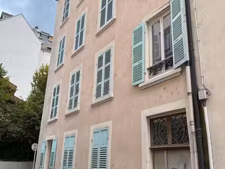 caves vichy rue de serbie  à vendre ou à louer