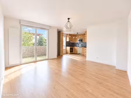 appartement 3 pièces 61 m²