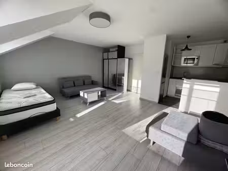studio 1 pièce 34 m²