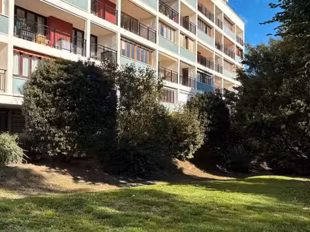 bois-guillaume - appartement t3 de 58m2- 2 chambres