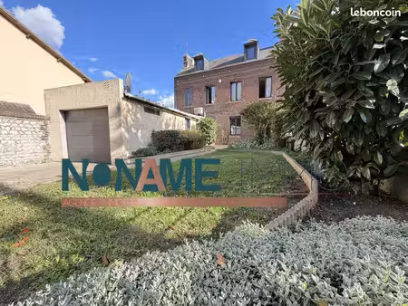 maison 6 pièces 110 m²