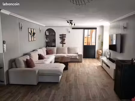 maison a louer 180m2