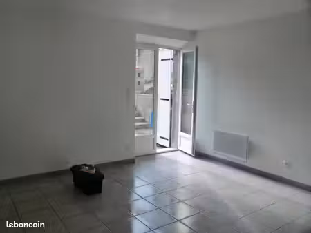 a louer maison de ville 3 pièces