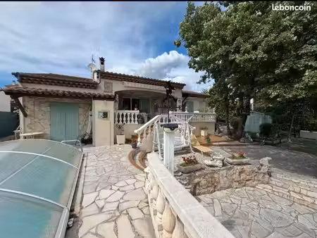 maison individuelle 2 park  piscine