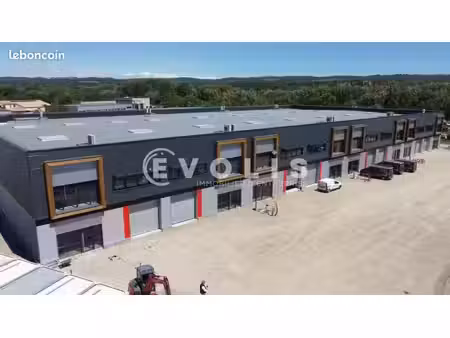 local d'activité 2 128 m²