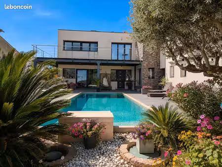villa 4 pièces 136 m²