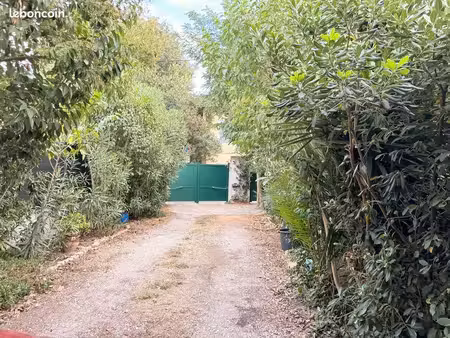 haut de villa à 50 de la plage de mar vivo