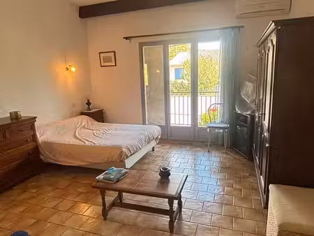 studio 33m2 vu sur le château