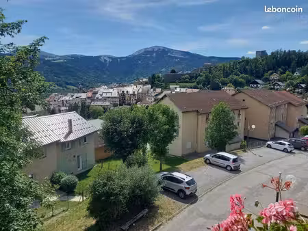 appartement t3 meublé dans le village