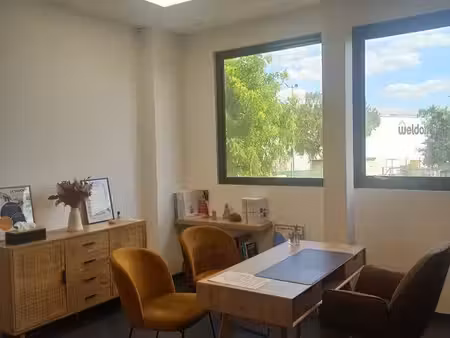 cabinet lumineux 17 m² – bail professionnel à sens - yonne (st clement)
