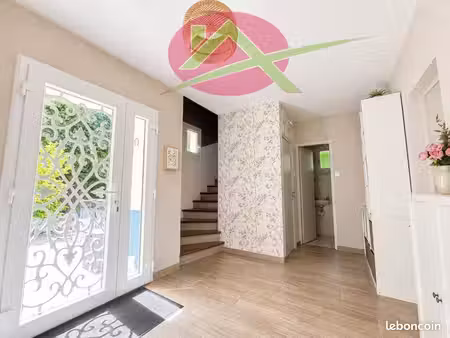maison 7 pièces 148 m²