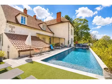 maison 11 pièces 405 m²
