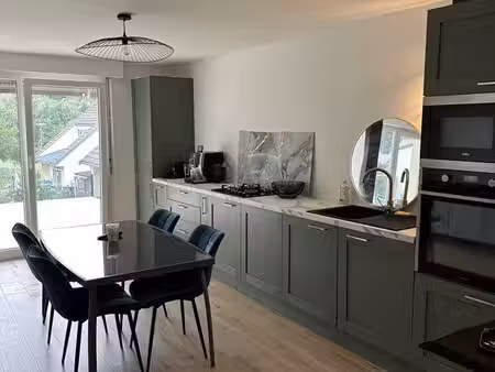 à vendre à anould – appartement rénové de 67 m² avec terrasse de 27 m²  jardin privatif  g