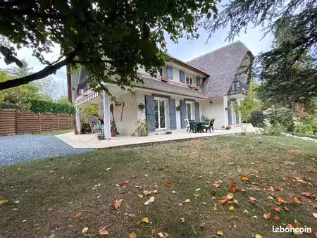 maison 7 pièces 132 m²