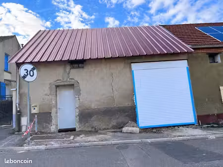 dépôt / local / entrepôt