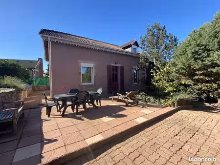 maison 6 pièces 163 m²