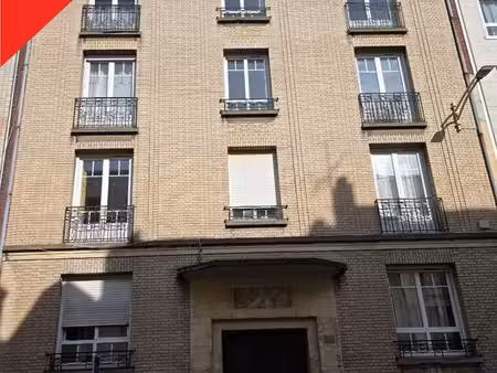 immeuble 12 pièces 560 m²