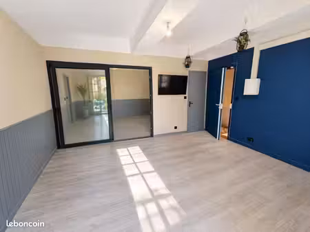 bureau 33 m²