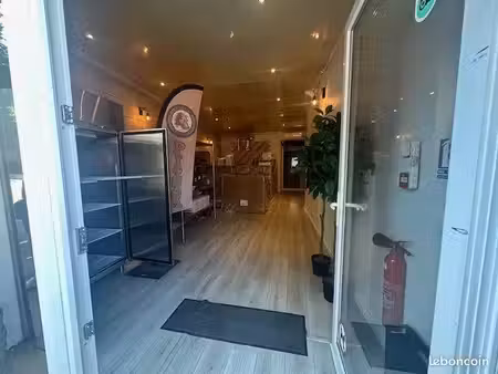 local commercial brignoles