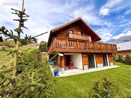 chalet 6 pièces 260 m²