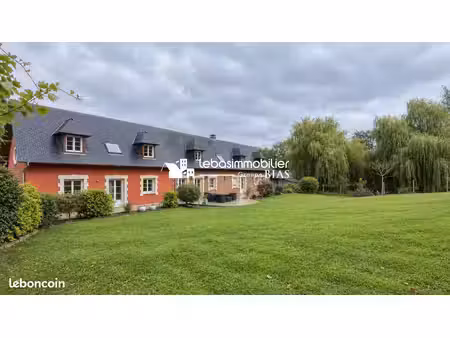 maison 11 pièces 251 m²