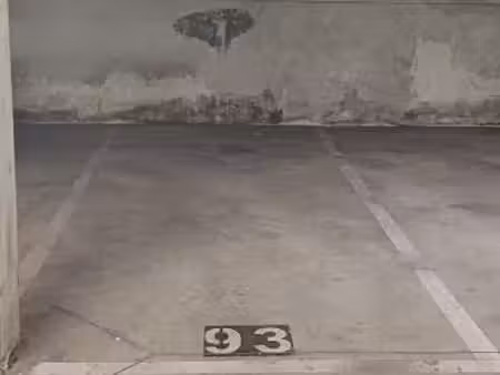 parking 13 m² toulon