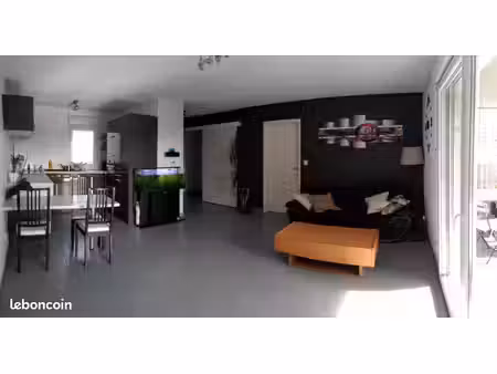 t3 62m² bbc + terrasse + parking