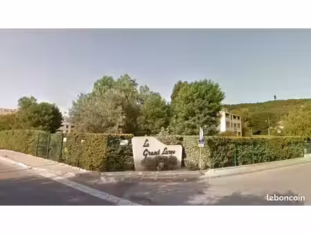 t2/t3 meublé entièrement rénové - saint-mandrier-sur-mer - location à l'année