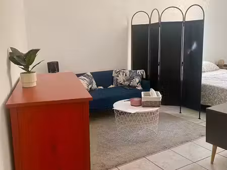 t2 meublé 32m² – le mourillon – 500m plages – 730 cc