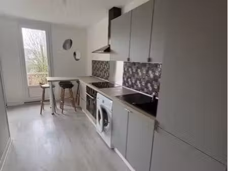 studio meublé rénové de 43 m2